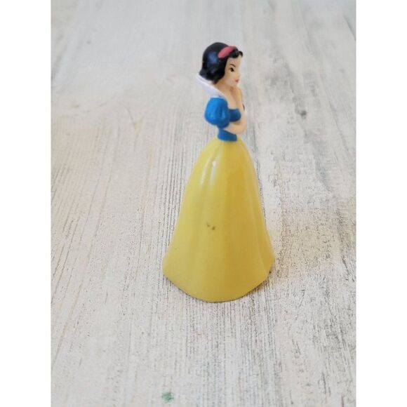 Princess Snow White toy figure Mini doll‎ dress - Picture 4 of 5